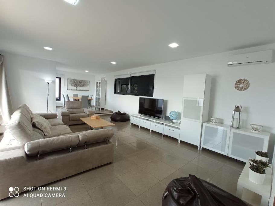 Villa Gehidy Teguise  Eksteriør billede
