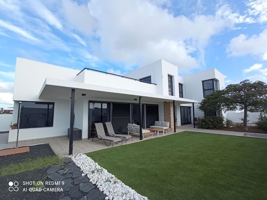 Villa Gehidy Teguise  Eksteriør billede